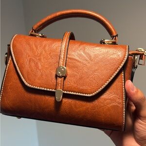 Elegant Tan Leather Handbag